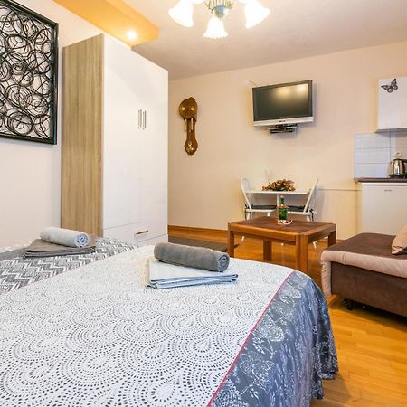 Apartamento App Beni Crikvenica Habitación foto